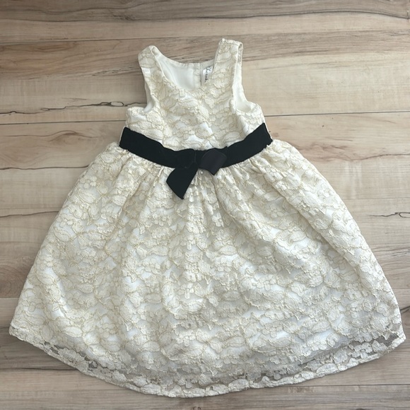 Cherokee Girls 5T Cream Lace Layers Dress with Faux Black Front Bow. So cute. - Picture 1 of 11